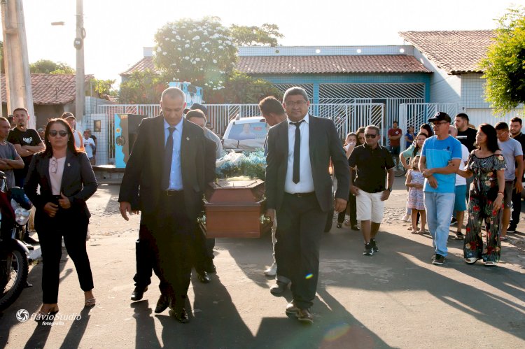 Registros  Fotográficos  da solenidade fúnebre ao  ex- vereador e ex-presidente , Sr. Edvan Alves Barbosa aos 14 de setembro de 2024 na Câmara Municipal de Mata Roma - MA