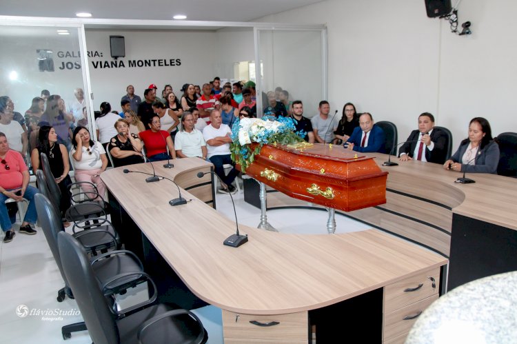 Registros  Fotográficos  da solenidade fúnebre ao  ex- vereador e ex-presidente , Sr. Edvan Alves Barbosa aos 14 de setembro de 2024 na Câmara Municipal de Mata Roma - MA